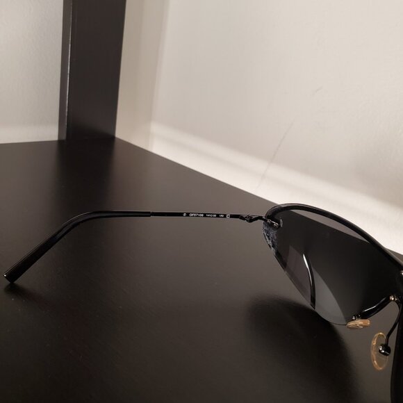 NOT FOR SALE Poshmark will Restrict Sellers Accounts If We Delete Too Many Items - Picture 5 of 7